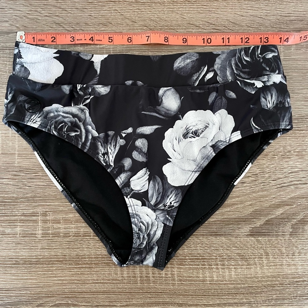 Nani High-Waisted Swim Bottoms